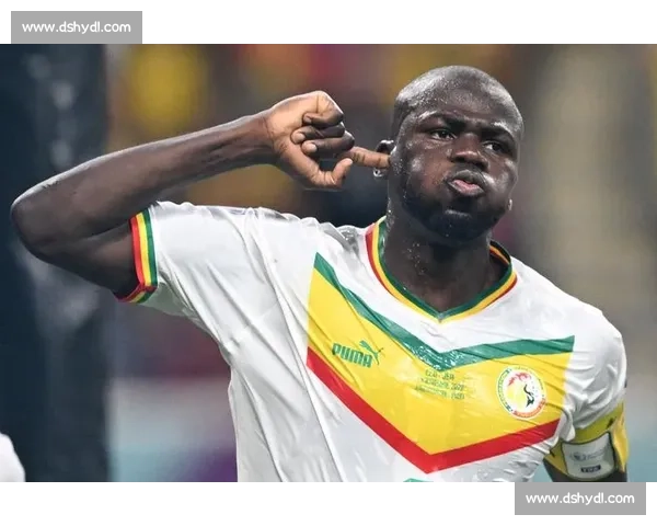 意甲双雄竞逐那不勒斯右后卫扎诺利